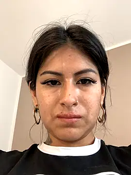 mrskarmaa online show from November 2025 10:14:01 AM