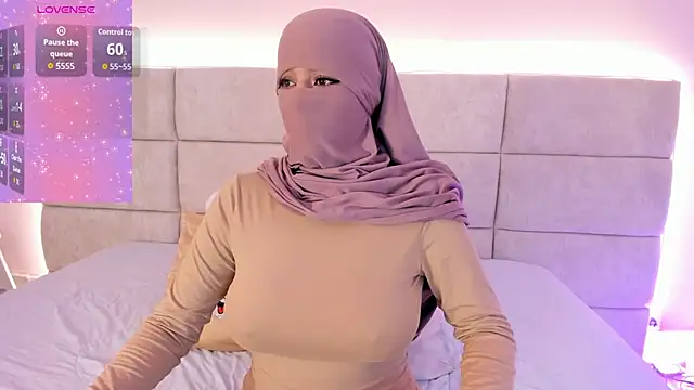  Nadiaa online show from December 2025 07:12:02 PM