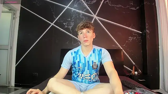 TaylerWhite online show from November 2025 11:56:02 AM