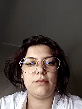 LadyNora online show from April 2026 04:10:02 PM