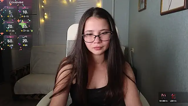 LuciaSenual online show from October 2025 03:45:01 PM