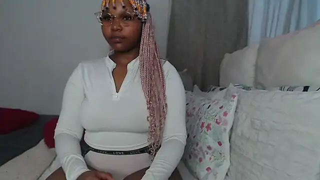 DarrkDeeva68 online show from December 2025 01:38:02 PM