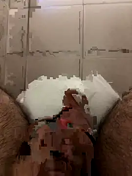 Snapshot of c2c3finm chatting on October 2025 09:43:02 AM c2c3finm online show from October 2025 09:43:02 AM