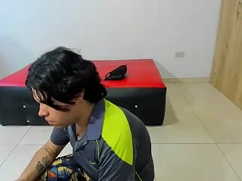 Lady Evelynn online show from November 2025 06:54:02 PM