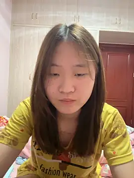 Snapshot of CoCo-s chatting on September 2025 05:23:02 PM CoCo-s online show from September 2025 05:23:02 PM