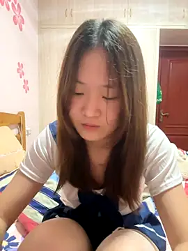 Snapshot of CoCo-s chatting on November 2025 05:55:02 PM CoCo-s online show from November 2025 05:55:02 PM