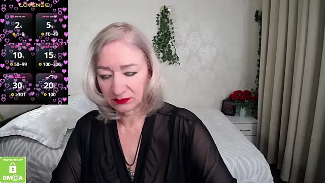 hunters woman online show from February 2026 04:47:02 PM