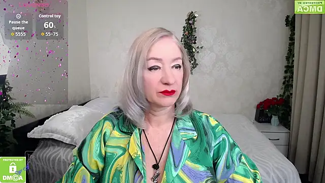 hunters woman online show from March 2026 05:19:01 PM