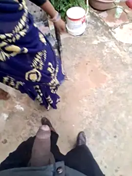 Snapshot of RAYI_Queen_3 chatting on February 2026 12:04:02 PM RAYI Queen 3 online show from February 2026 12:04:02 PM