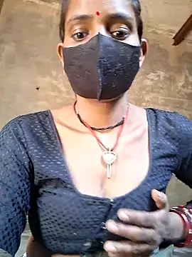 Snapshot of RAYI_Queen_3 chatting on March 2026 07:57:02 AM RAYI Queen 3 online show from March 2026 07:57:02 AM