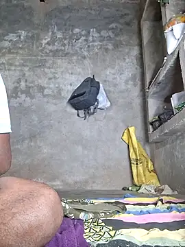 Snapshot of RAYI_Queen_3 chatting on April 2026 10:07:02 PM RAYI Queen 3 online show from April 2026 10:07:02 PM