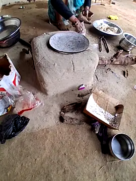 Snapshot of RAYI_Queen_3 chatting on April 2026 03:17:02 AM RAYI Queen 3 online show from April 2026 03:17:02 AM