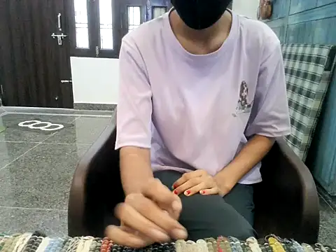 Aarohi An online show from October 2025 04:46:01 AM