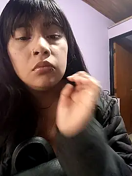 Dulce Pettit online show from October 2025 12:53:02 PM