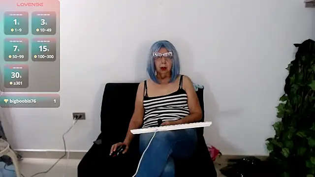 ruth blue21 online show from October 2025 04:24:02 PM