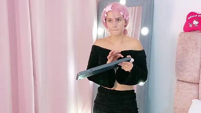 LolaYun online show from November 2025 09:03:02 PM