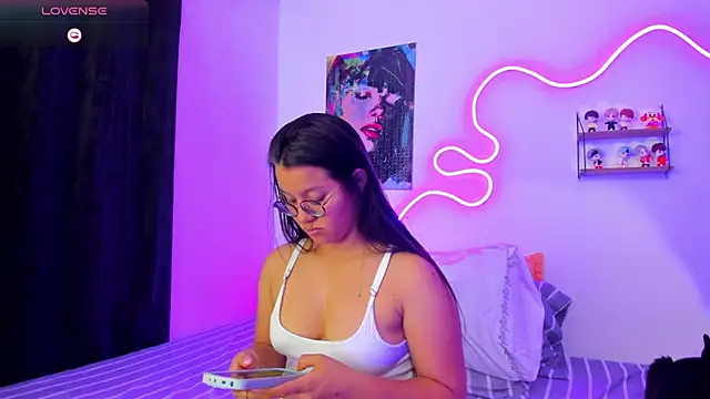 Dilan and Mia online show from November 2025 03:16:02 AM