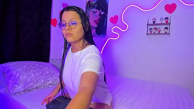 Dilan and Mia online show from April 2026 01:29:01 AM