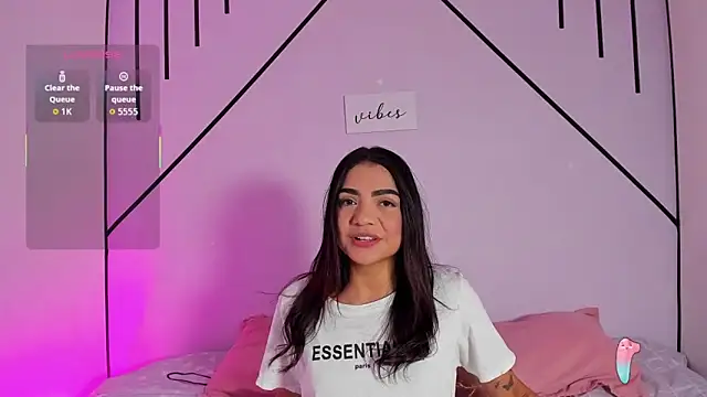 MiahCornell  online show from November 2025 07:02:02 PM