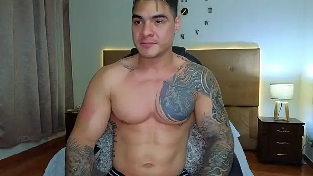 Steven Velez online show from December 2025 03:25:02 AM