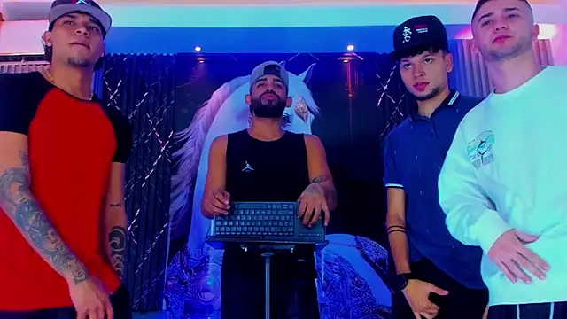 Snapshot of Dominic_Max_ chatting on September 2025 04:34:02 AM Dominic Max online show from September 2025 04:34:02 AM