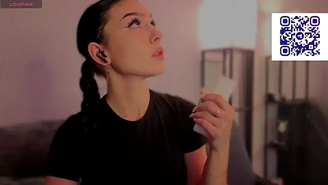 kara liffe online show from April 2026 04:21:01 AM