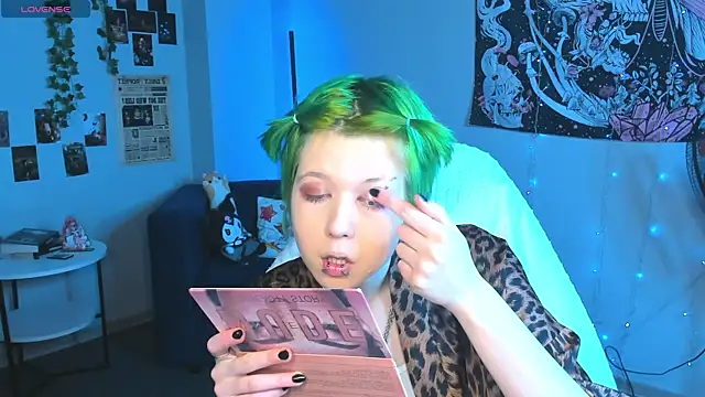 CarolineRichter online show from March 2026 02:28:02 AM