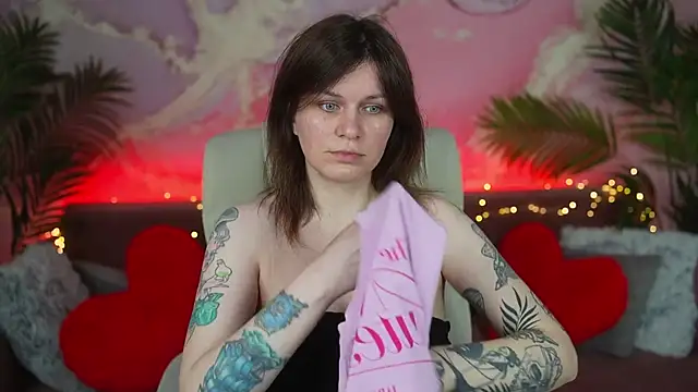 TinaMelt online show from June 2026 06:56:02 PM