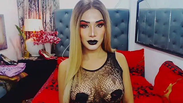 Snapshot of Mistress4fun chatting on February 2026 04:26:01 PM Mistress4fun online show from February 2026 04:26:01 PM