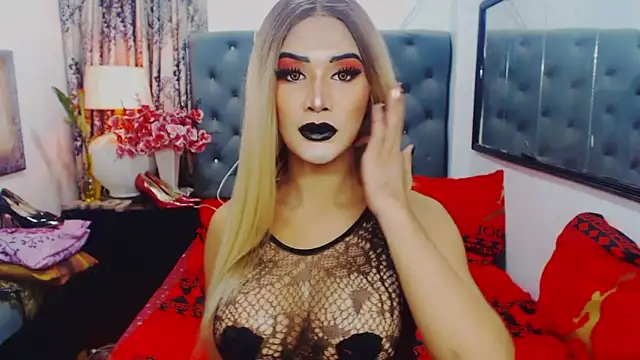 Snapshot of Mistress4fun chatting on February 2026 02:13:01 PM Mistress4fun online show from February 2026 02:13:01 PM