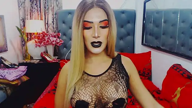 Snapshot of Mistress4fun chatting on March 2026 05:55:02 AM Mistress4fun online show from March 2026 05:55:02 AM