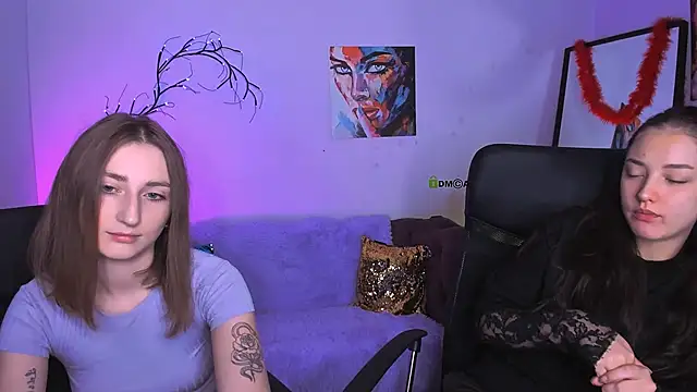 eva smiith  online show from November 2025 06:58:02 AM