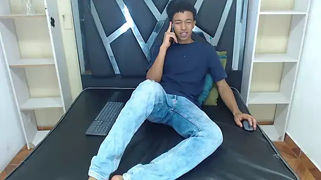 Rocco Grey online show from October 2025 07:12:02 PM