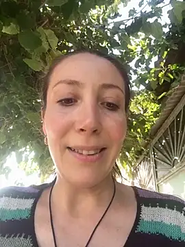 HellaryTourent online show from September 2025 12:38:02 PM