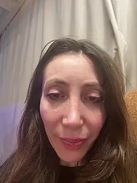 HellaryTourent online show from February 2026 05:44:02 PM