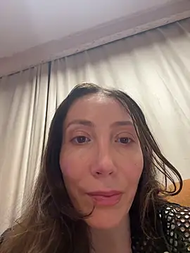 HellaryTourent online show from February 2026 05:39:02 PM