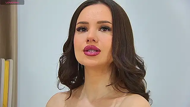 EmilyNovaa online show from March 2026 07:06:02 PM