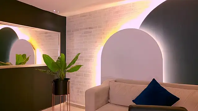 AgathaKondo  online show from November 2025 07:46:01 PM