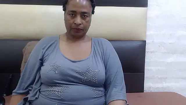 Snapshot of AFRICANBOOTYLICIOUSxxx chatting on October 2025 08:18:01 PM AFRICANBOOTYLICIOUSxxx online show from October 2025 08:18:01 PM