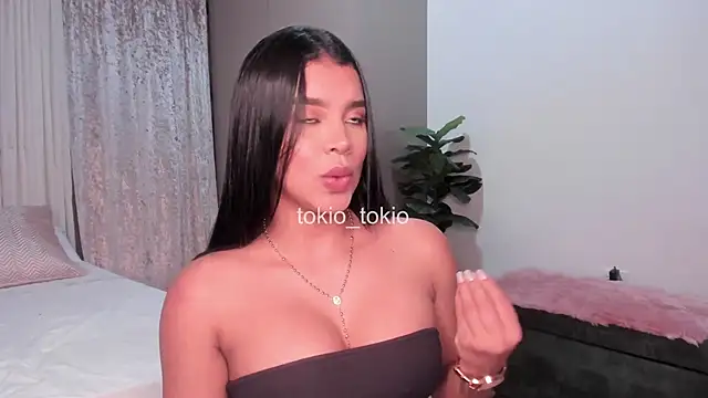 Snapshot of Tokio_Tokio chatting on December 2024 11:13:02 PM Tokio Tokio online show from December 2024 11:13:02 PM