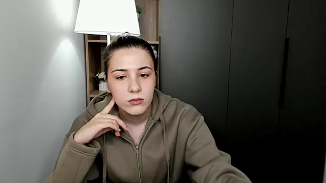 QueenieGitt online show from March 2026 05:24:01 AM