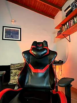 AlekBlake  online show from October 2025 01:17:01 AM