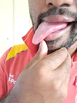 Snapshot of Negodabenga chatting on October 2025 06:21:01 PM Negodabenga online show from October 2025 06:21:01 PM