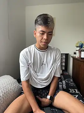 MaxiWildd online show from July 2026 01:20:02 PM