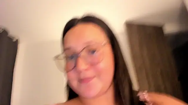 Snapshot of Kyleighc chatting on February 2026 11:42:02 PM Kyleighc online show from February 2026 11:42:02 PM