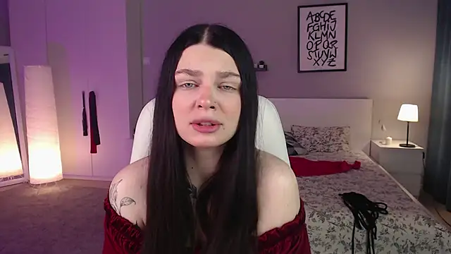 Michela Fruet online show from November 2025 01:06:02 AM