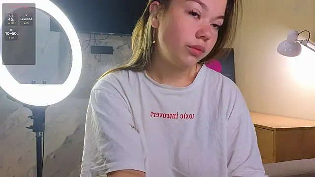 miss bubbles  online show from October 2025 12:20:01 AM