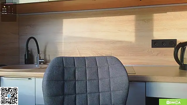 miss bubbles  online show from April 2026 12:24:01 AM