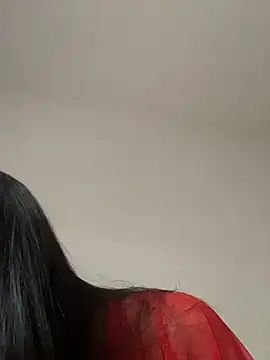 Snapshot of Valen_G111 chatting on April 2026 03:23:01 PM Valen G111 online show from April 2026 03:23:01 PM