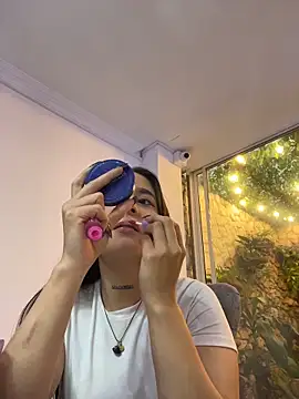 AlliceWinter online show from November 2025 01:22:01 PM